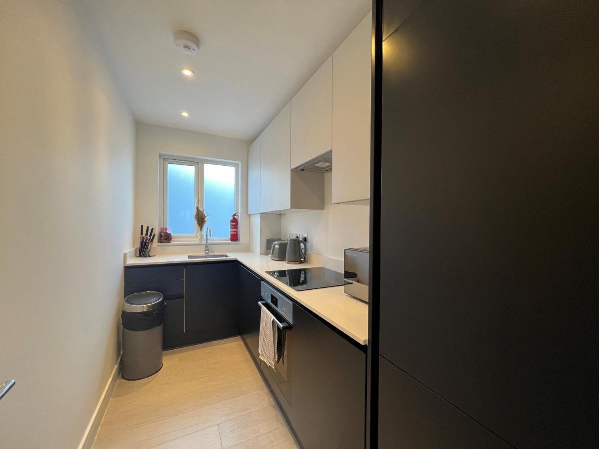 Ferienwohnung Star London Station Road 3-Bed Haven Exterior foto